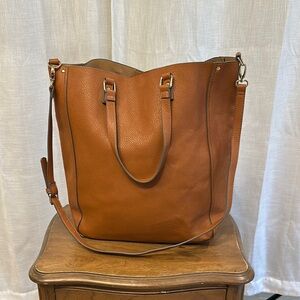 Large Elegant Tan Leather Tote Bag